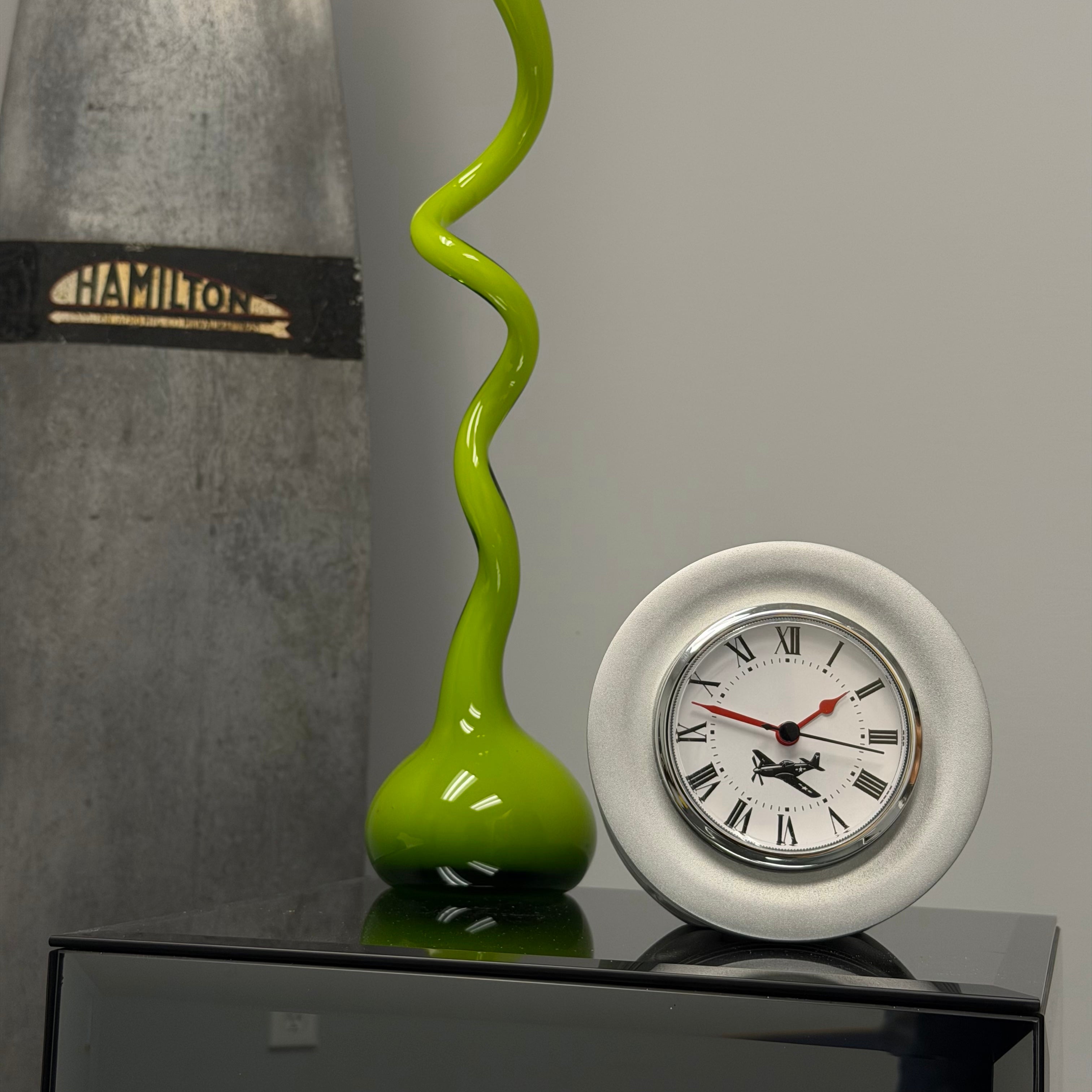 P-51D MUSTANG raw Rolls Royce Packard V1650 Merlin WWII Warbird Airplane Engine Piston Desk Clock