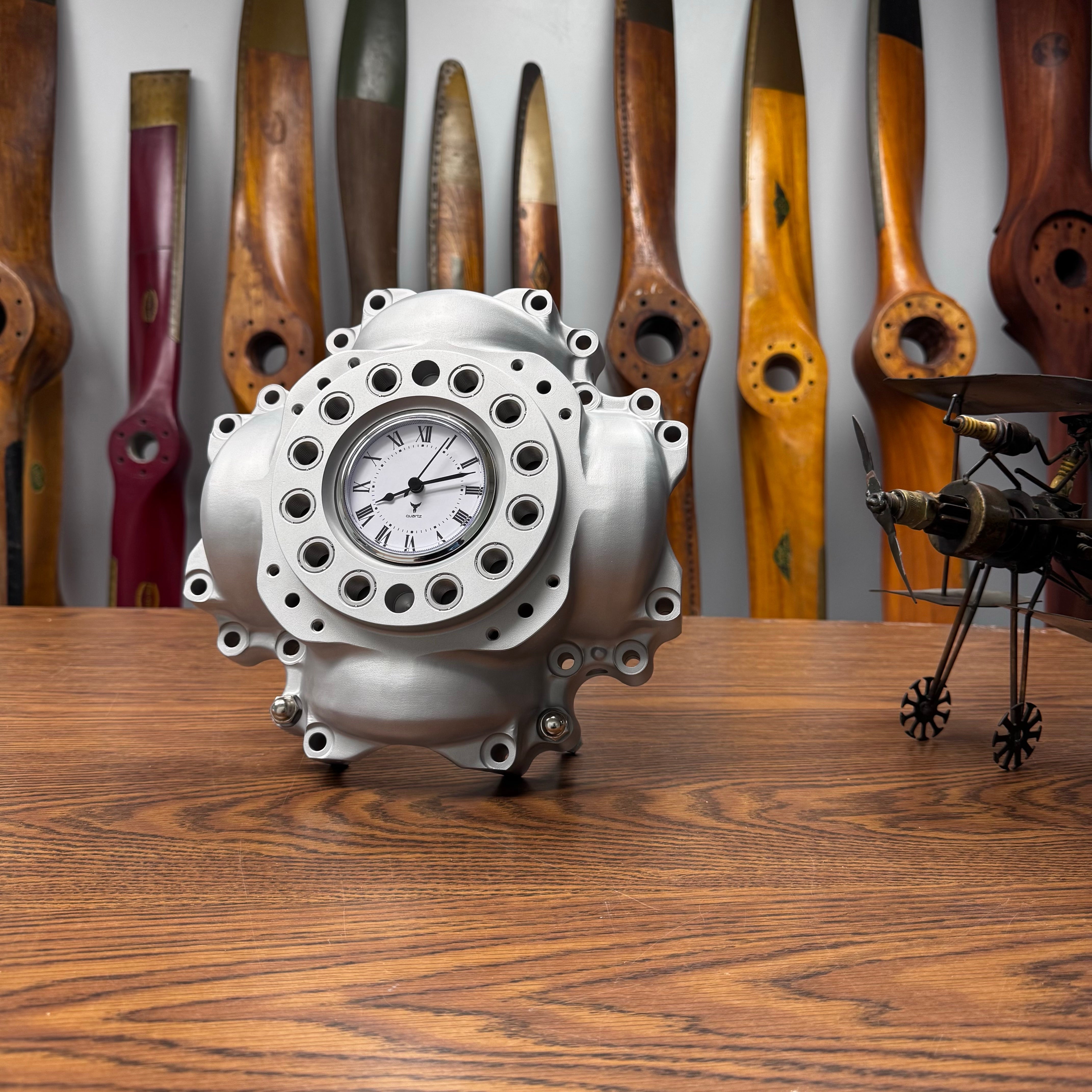 Hawker Beechcraft 1900D 14 Shot Airplane Propeller Hub Desk | Wall Clock