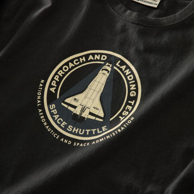Red Canoe Men's NASA Shuttle Long Sleeve T-Shirt